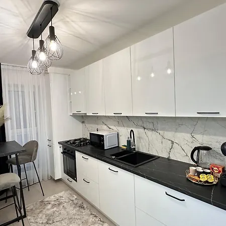 Cozy Cityscape - Near Coresi Mall #brasov Апартаменти Брашов
