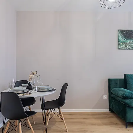 Cozy Cityscape - Near Coresi Mall #brasov Апартаменти *